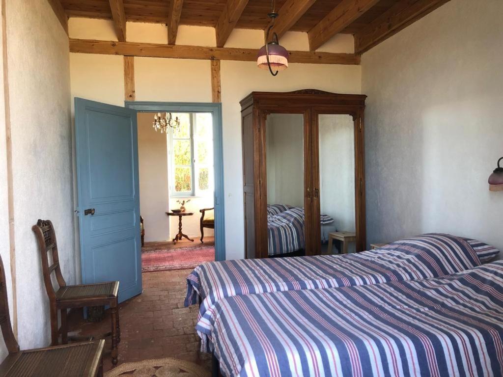 Villa Le Tarde - Crecerelle Saint-Désiré Esterno foto