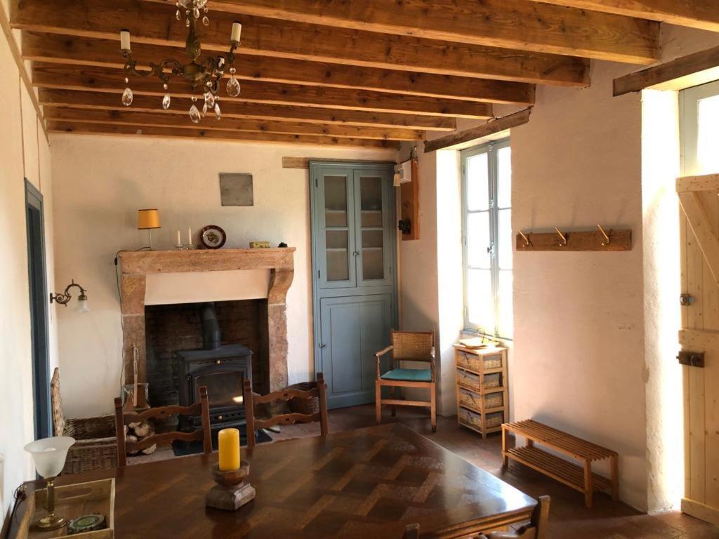 Villa Le Tarde - Crecerelle Saint-Désiré Esterno foto